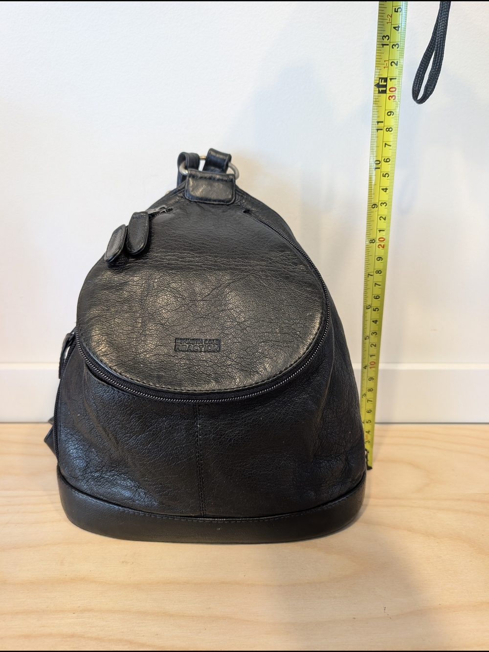 Kenneth Cole Vintage Black Leather Teardrop Backpack Purse - Picture 9 of 15